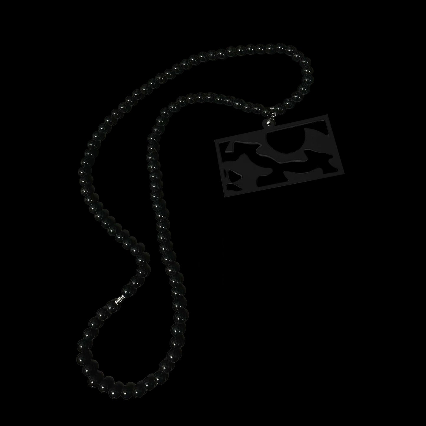 Dos Mil  Black Chain